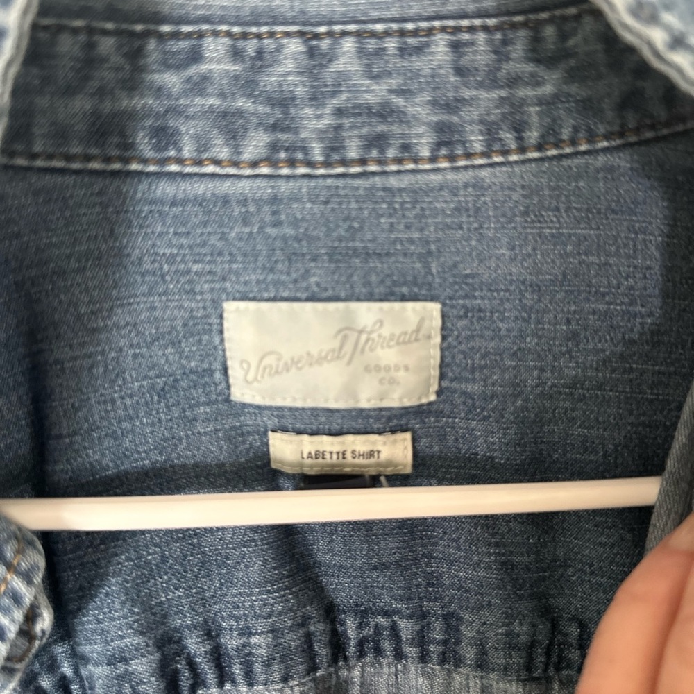 Universal Thread Women's Denim - light shirt